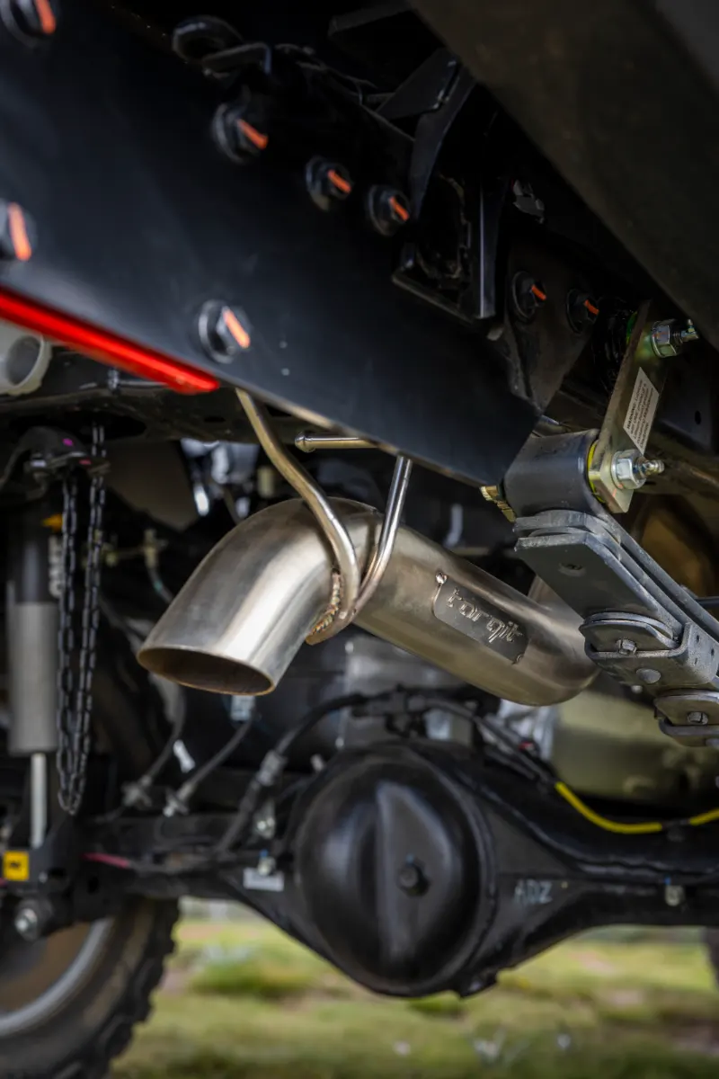 4WD exhaust system